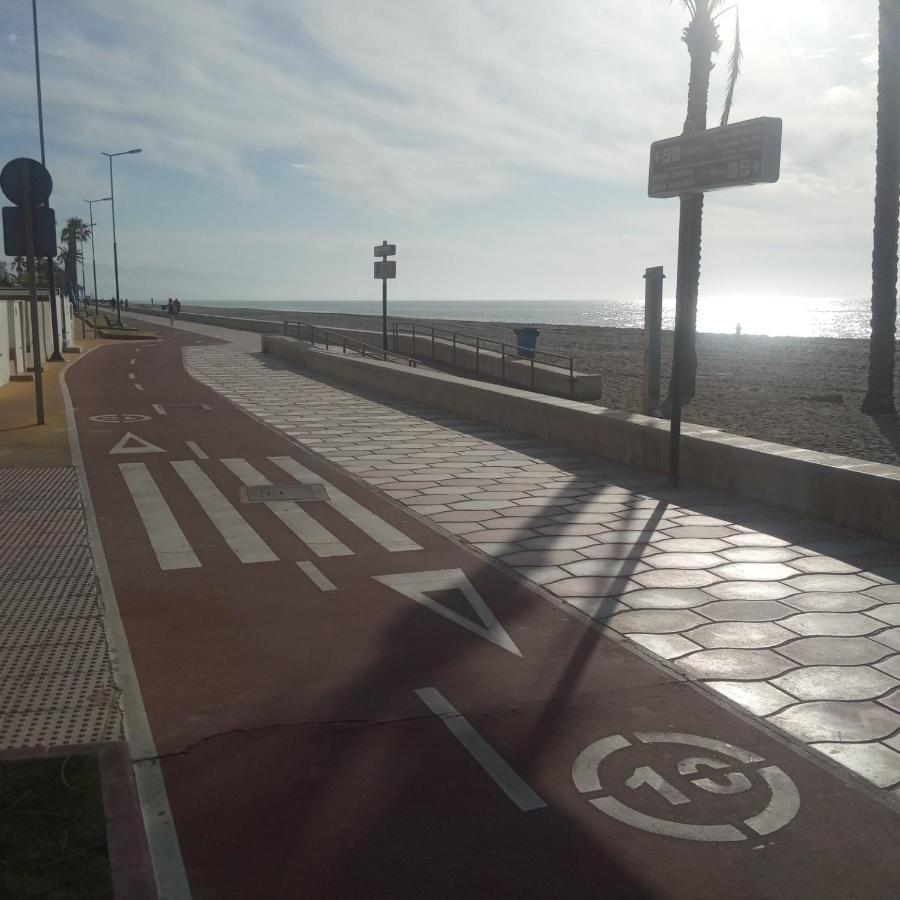 Villa Lagos A 25 Metros Del Mar Roquetas de Mar Bagian luar foto