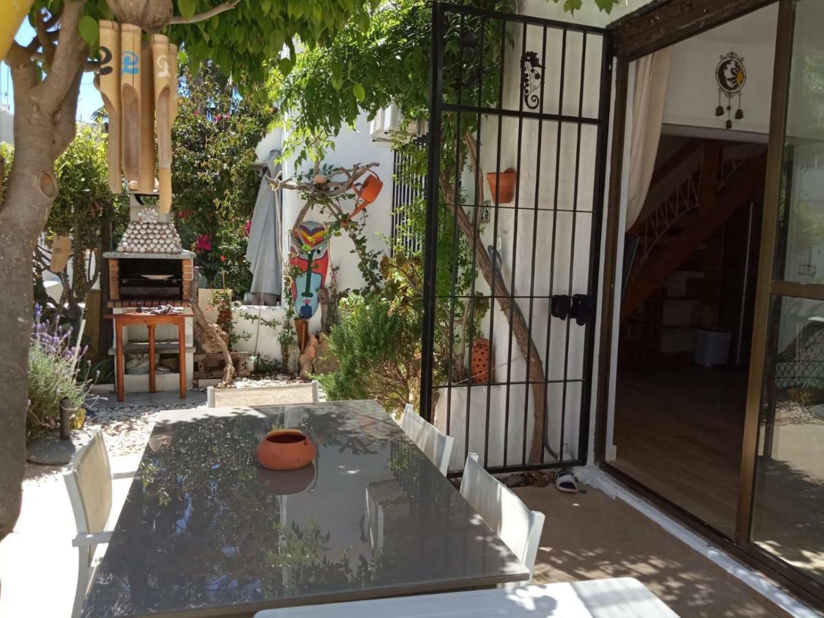 Villa Lagos A 25 Metros Del Mar Roquetas de Mar Bagian luar foto
