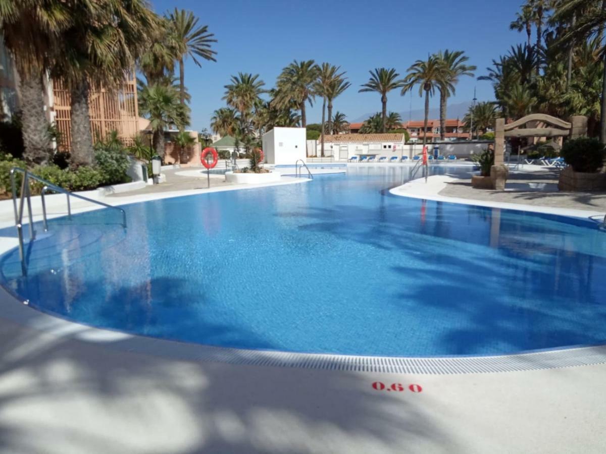 Villa Lagos A 25 Metros Del Mar Roquetas de Mar Bagian luar foto